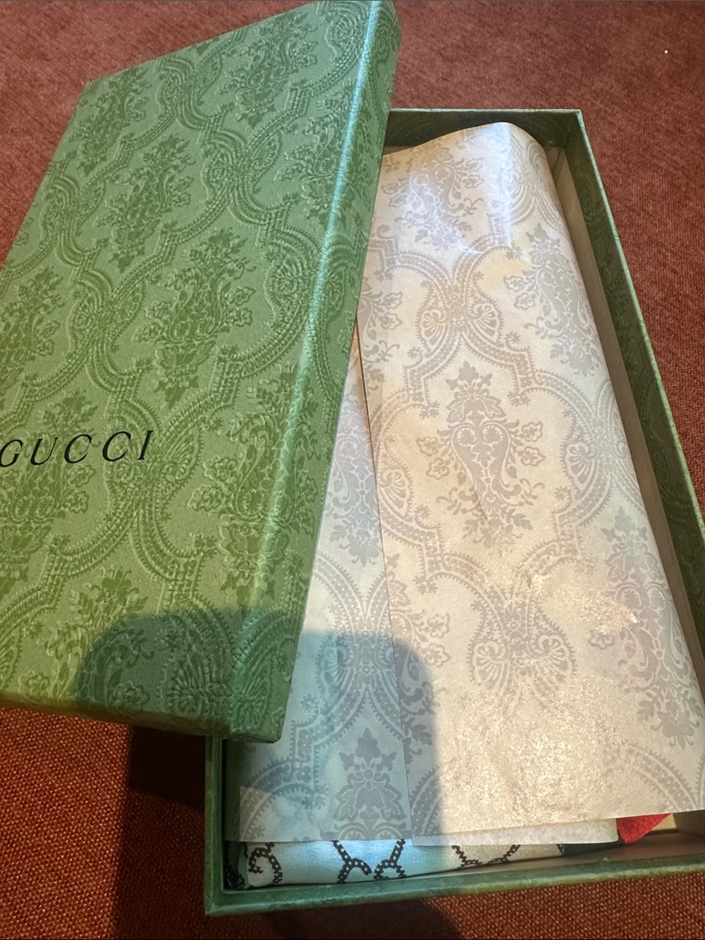 NWT Gucci Cream Silk Shaw/Scarf with Red and Green Web Stripe - Picture 9 of 10
